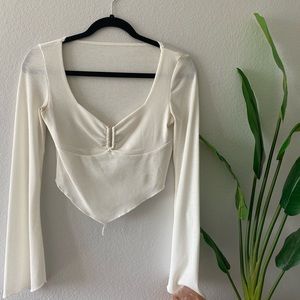 Long sleeve V-shaped Cropped top with metal detailing | Large, white